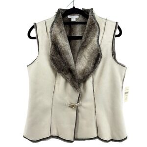 New with tags Coldwater Creek Faux Fur Vest Sleeveless Toggle Closure Sz Small